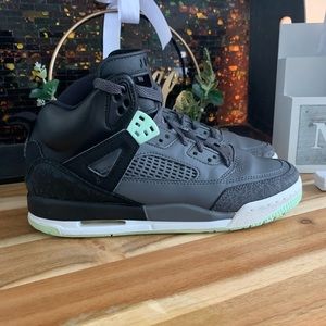 Spizike Jordan’s 4